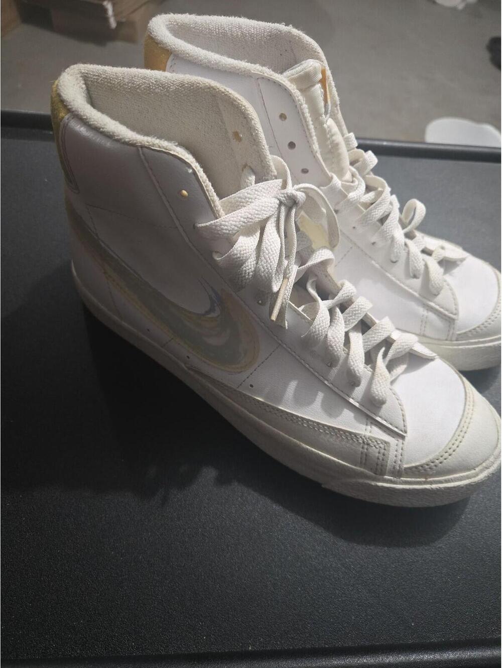 Nike Blazer Mid '77 Youth Size 7Y White Yellow Swoosh Sneakers - Picture 6 of 6